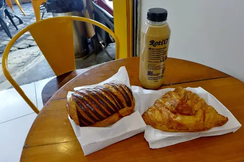 Mario Patisserie photo 4