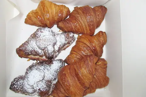 Mario Patisserie photo 1